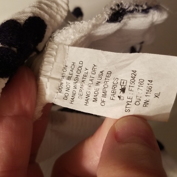 Top - Picture 3 of 4